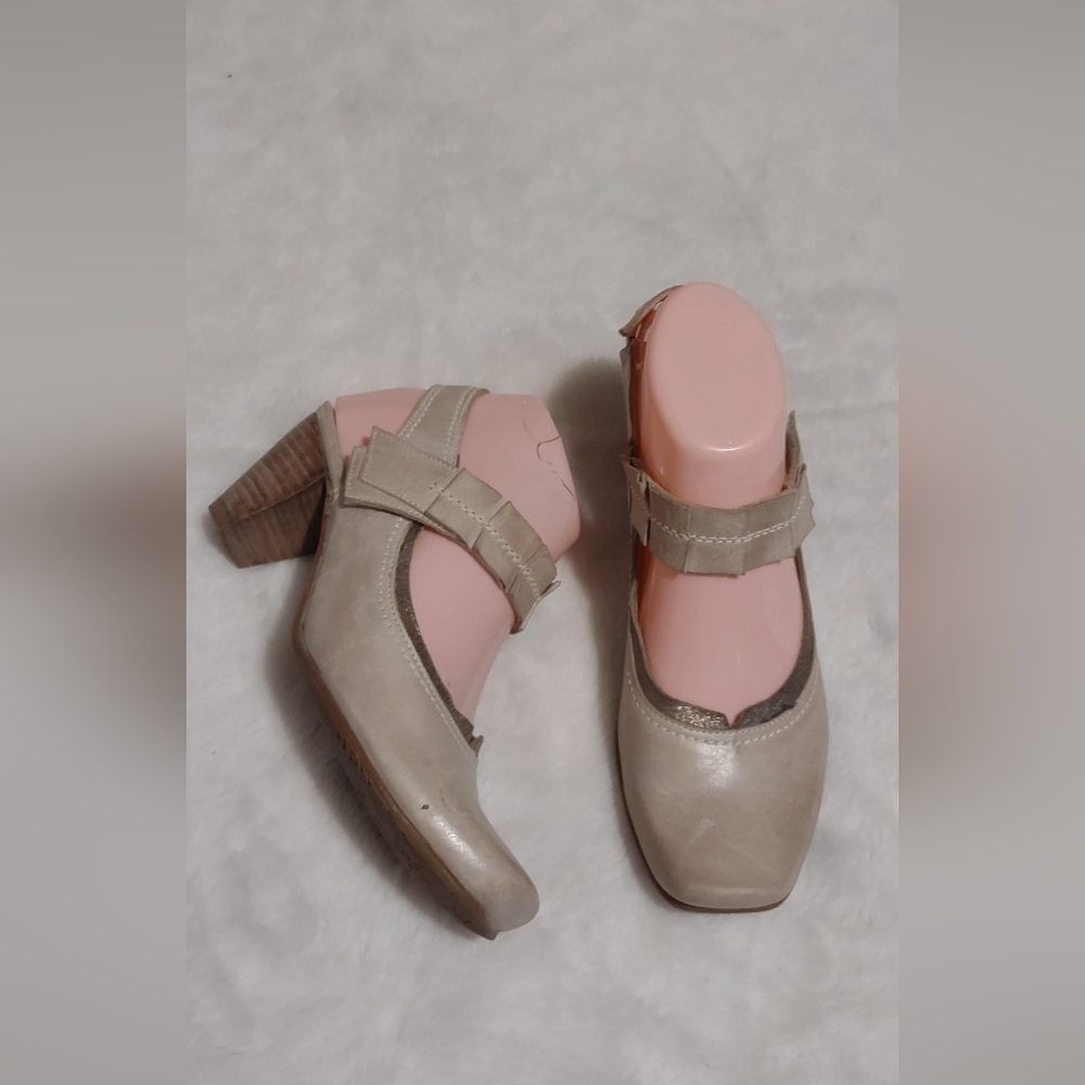 Fidji shoes for women size 6=5